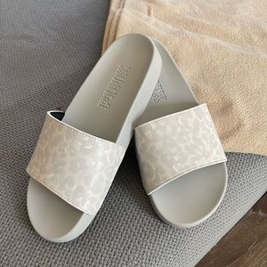 PINK VS women’s sandals